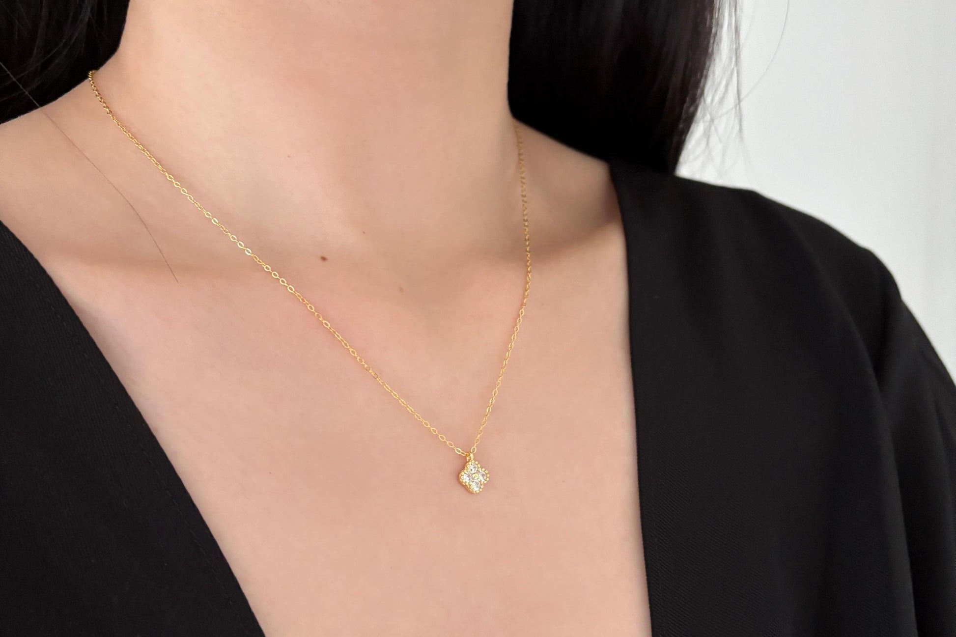 925 Sterling Silver Clover Pendant Necklace, Cute Golden Four Leaf Flower Clavicle Necklace Jewellery, Daily Dainty Shiny Floral Jewelry