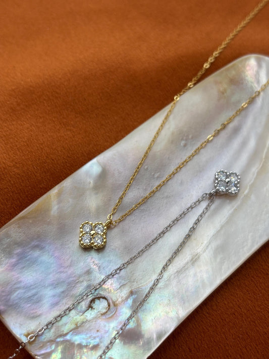 925 Sterling Silver Clover Pendant Necklace, Cute Golden Four Leaf Flower Clavicle Necklace Jewellery, Daily Dainty Shiny Floral Jewelry