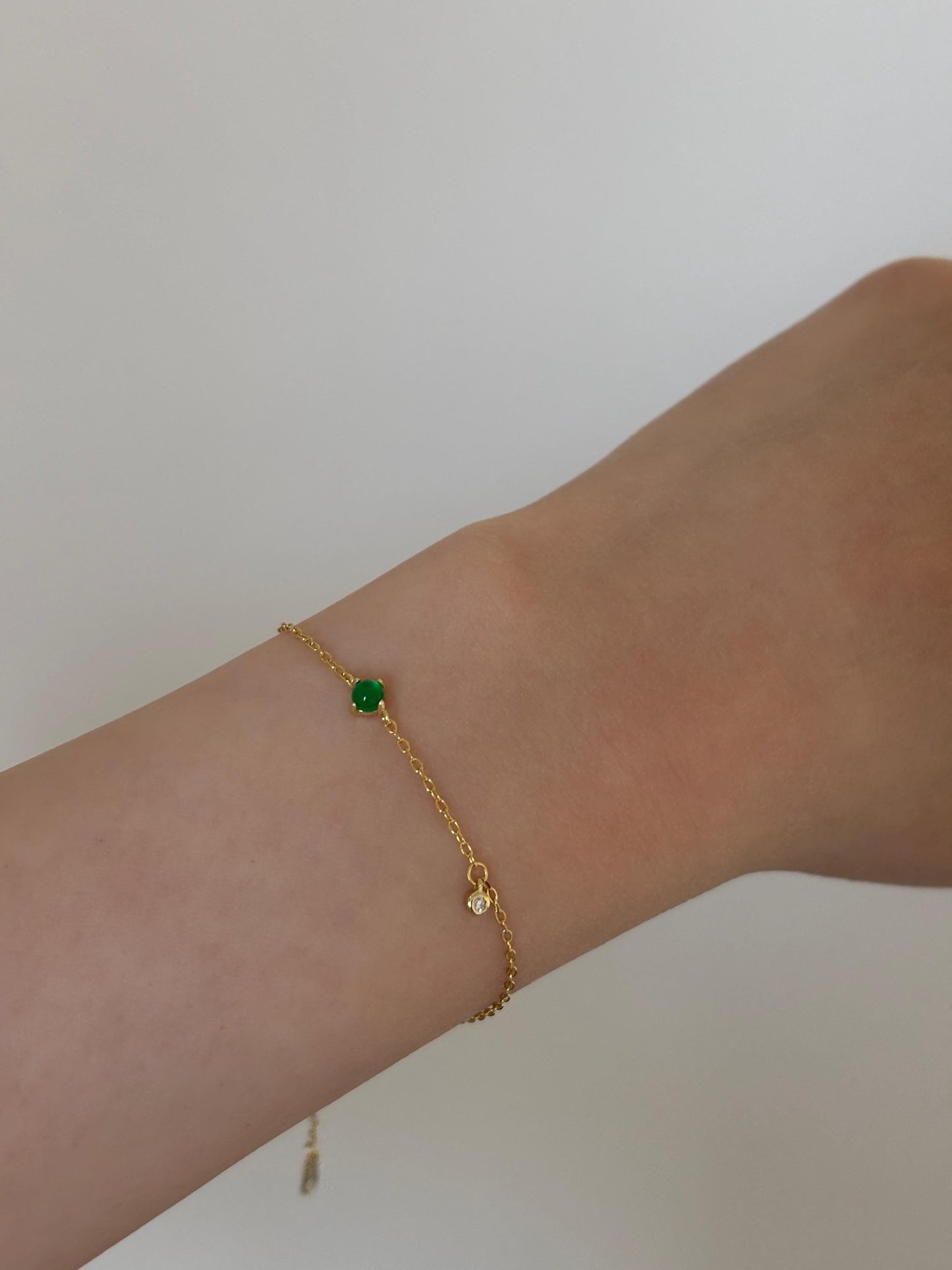 Sphere Emerald Bracelet, Dainty Retro Round Green Stone Chain Bracelet, 14K Gold Plated Sterling Silver Jewellery, Elegant Vintage Jewelry