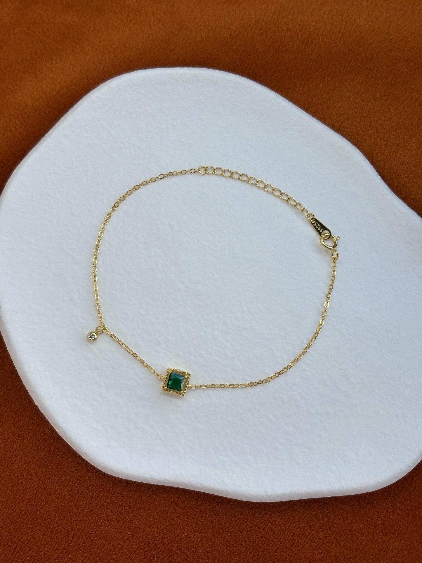 Dainty Square Green Stone Bracelet, Vintage Silver Emerald Chain Bracelet, 14K Gold Plated Sterling Silver Jewellery, Retro Elegant Jewelry
