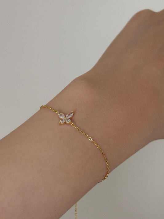 Dainty Butterfly Bracelet, Silver Floral Chain Bracelet, 14K Gold Plated Sterling Silver Flower Jewellery, Elegant Four Leaf Clover Jewelry