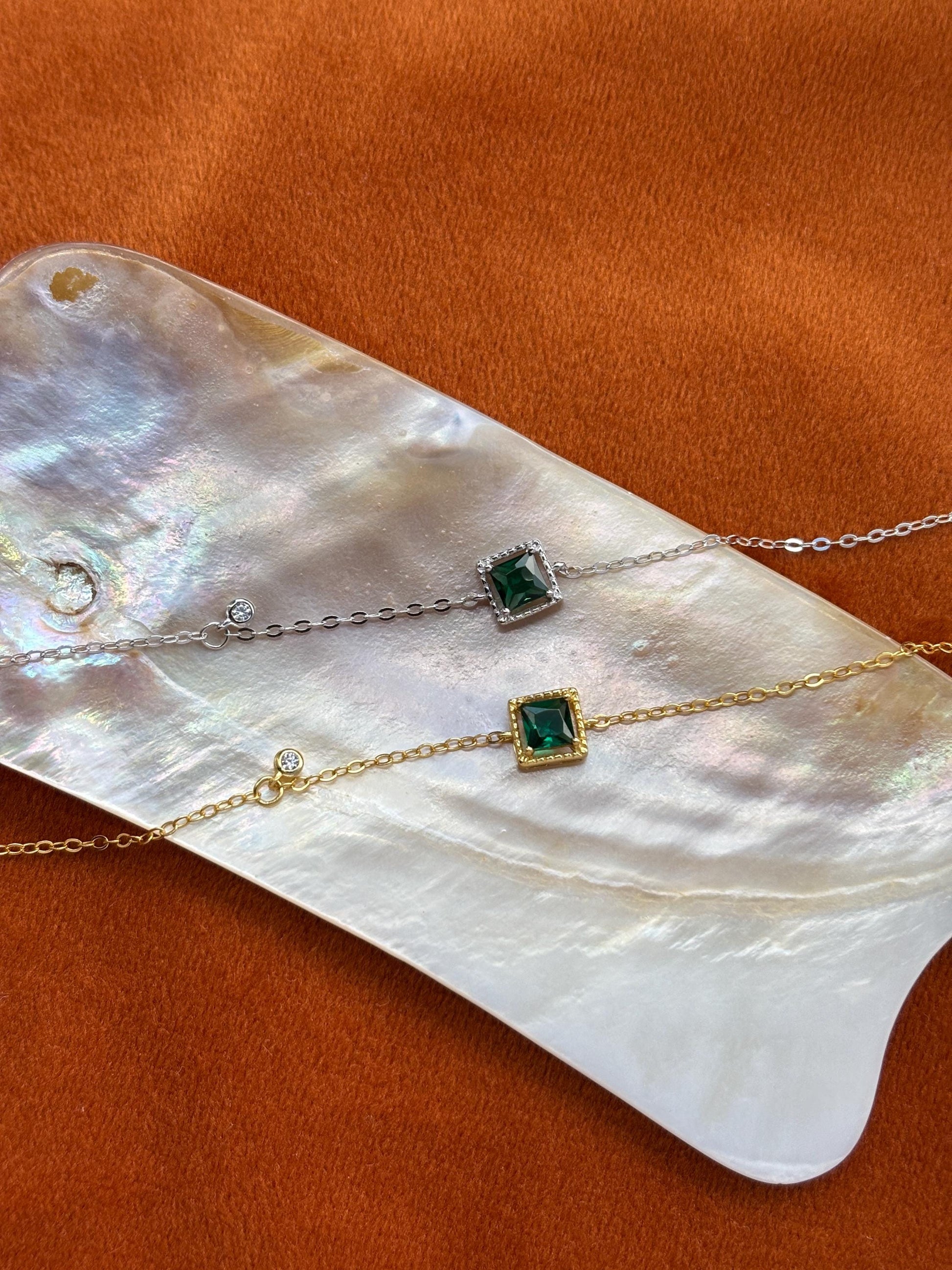 Dainty Square Green Stone Bracelet, Vintage Silver Emerald Chain Bracelet, 14K Gold Plated Sterling Silver Jewellery, Retro Elegant Jewelry