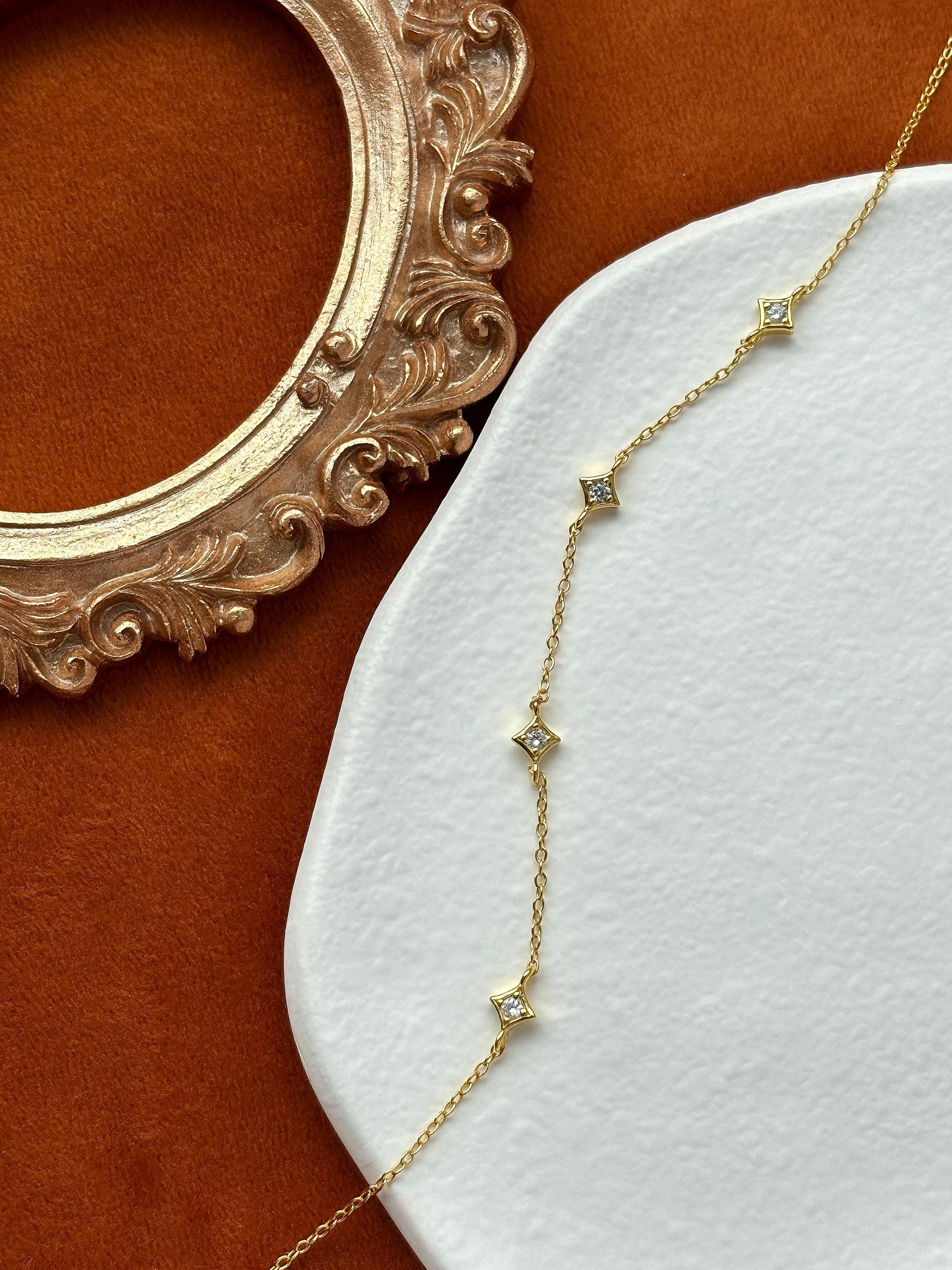 Dainty Star Bracelet, Golden Four Point Star Charm Bracelet, Shiny Elegant Tiny Star Celestial Jewelry, Gold Plated 925 Silver Jewellery