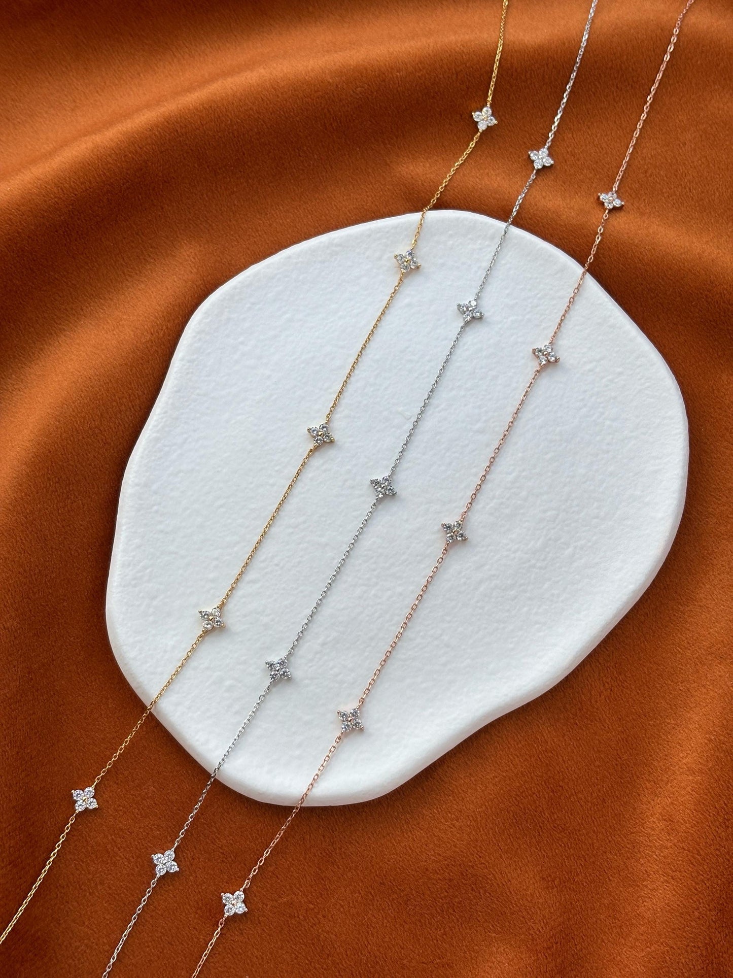 Silver Clover Necklace, Classic Golden Four Leaf Flower Charm Necklace, Floral Star Gold Plated 925 Silver Jewellery, Dainty Elegant Jewelry