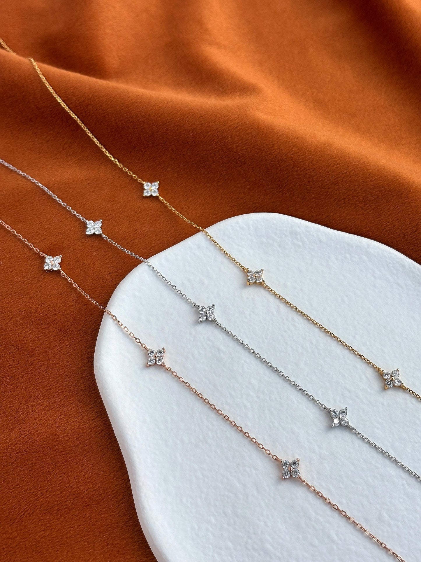 Silver Clover Necklace, Classic Golden Four Leaf Flower Charm Necklace, Floral Star Gold Plated 925 Silver Jewellery, Dainty Elegant Jewelry