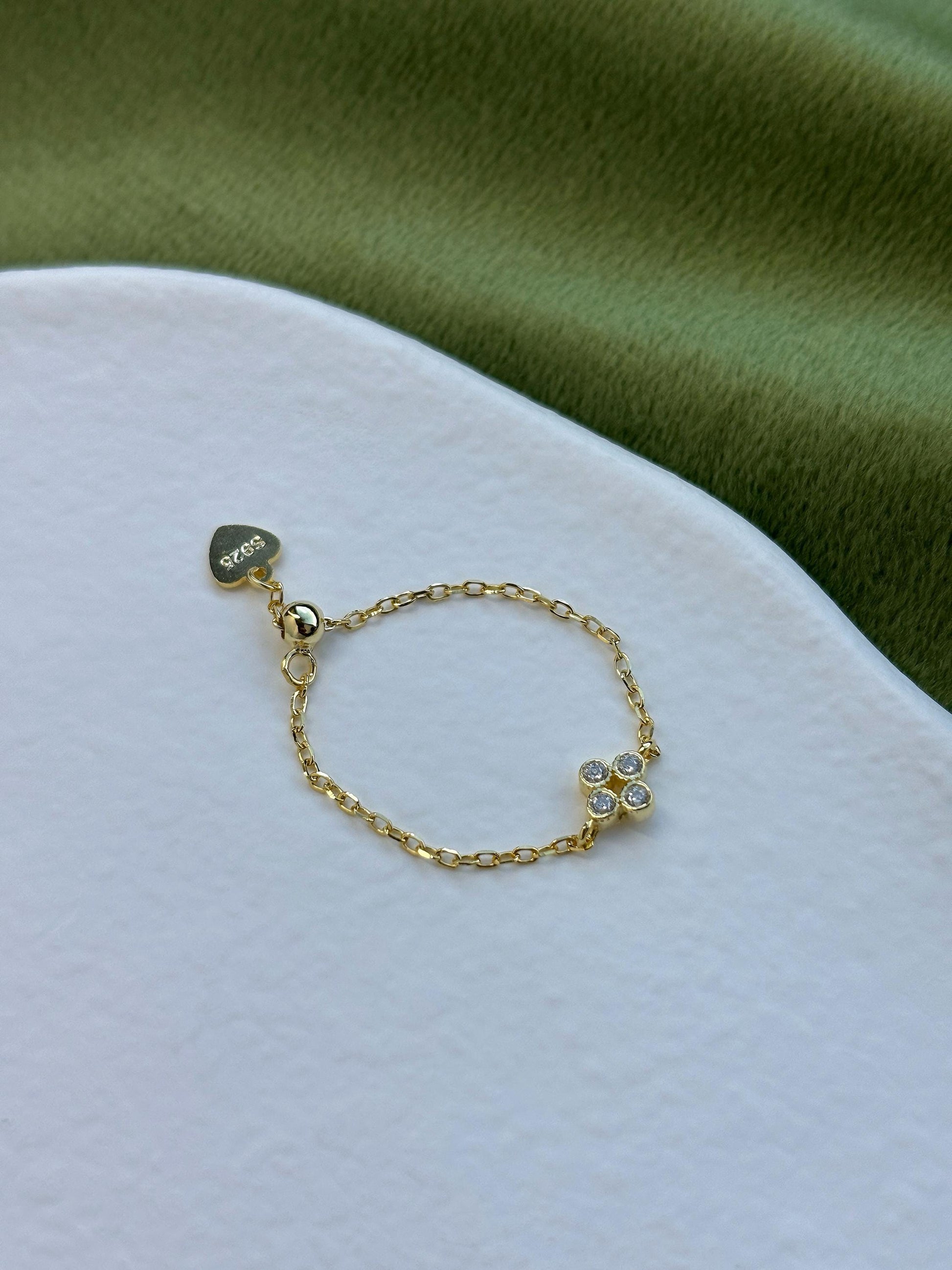 Dainty Silver Clover Ring