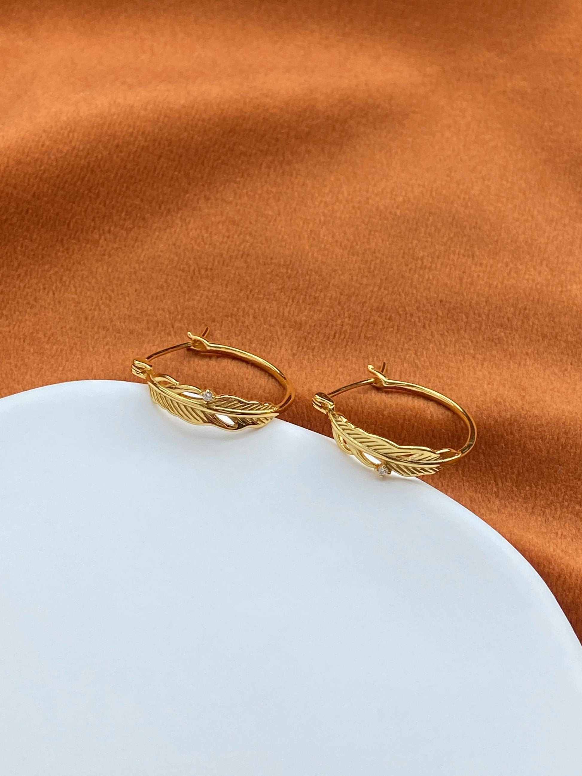 Dainty Silver Feather Hoops, Golden Curved Angelic Feather Huggie, Angel Wings Jewelry, 14K Gold Plated 925 Silver Leaf Earrings Jewellery