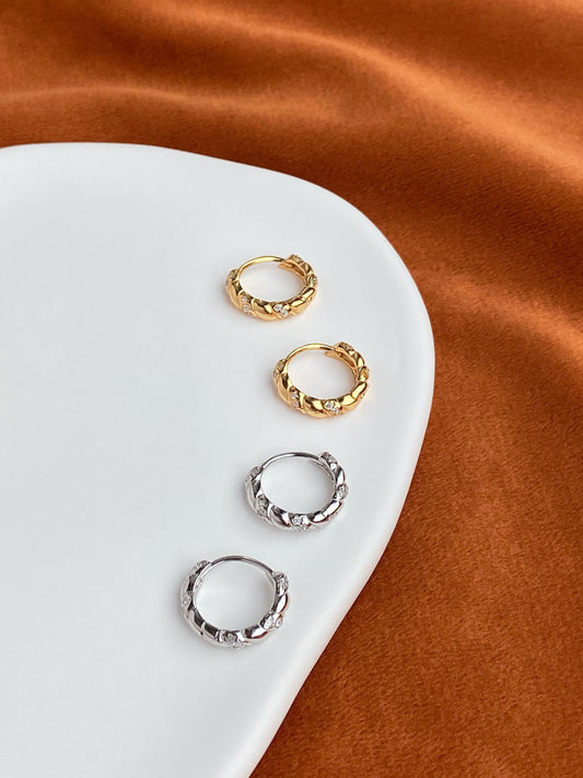 Dainty Silver Twist Hoops, Golden Spiral Earrings, Twisted Huggie Jewelry, Shiny Daily Basic Hoop, 18K Gold Plated Sterling Silver Jewellery