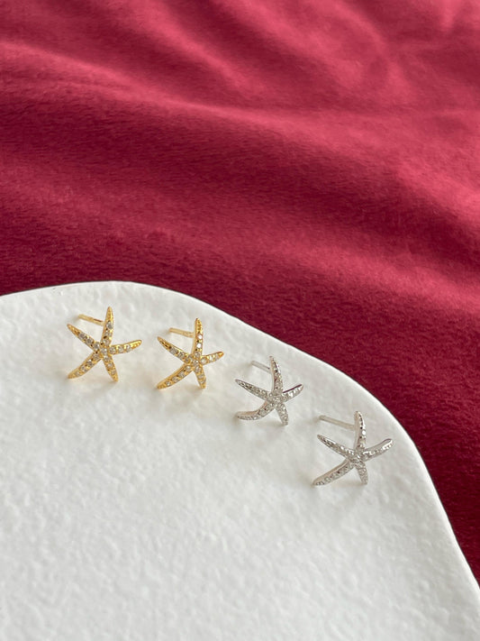 Shiny Silver Starfish Stud Earrings, Dainty Golden Star Studs, 18K Gold Plated 925 Sterling Silver Jewellery, Sparkling Celestial Jewelry