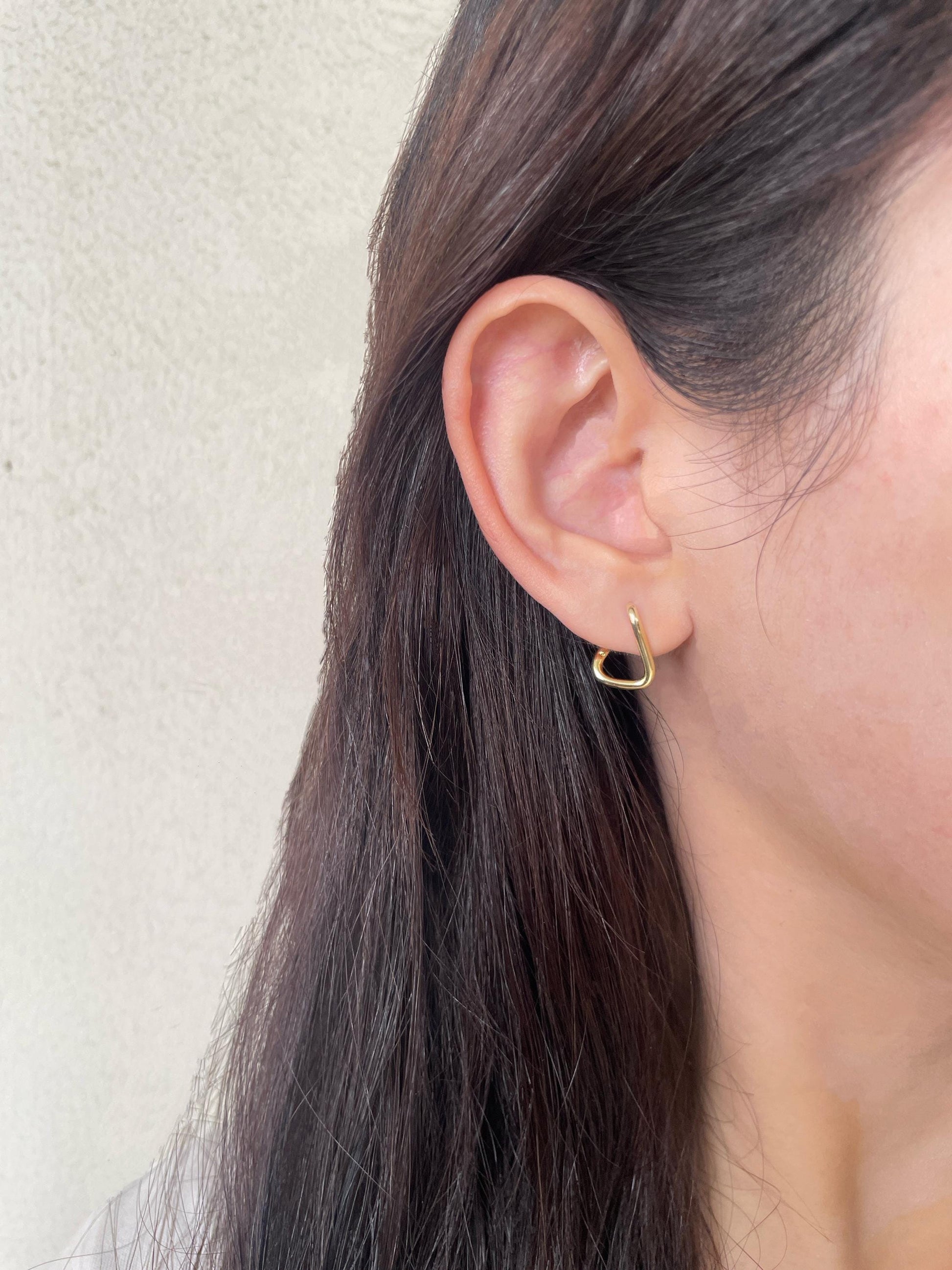 Irregular Twisted Hoops, Minimalist Geometric Earrings, Wavy Twist Huggie Jewelry, Basic Daily Everyday Hoop, Gold Plated Silver Jewellery
