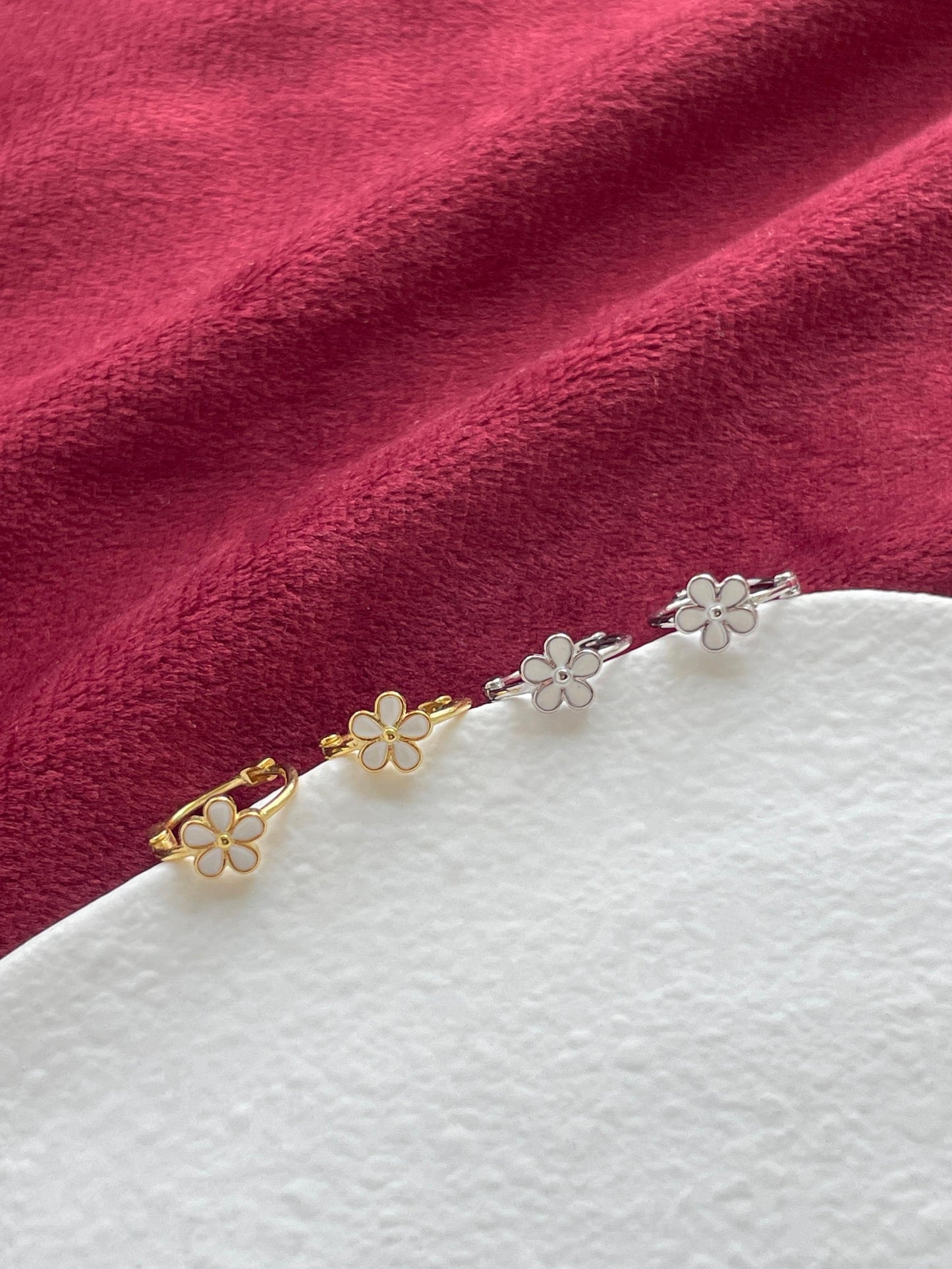 Cute White Flower Hoops, Dainty Floral Huggie Earrings, Lovely Five-Petaled Flowers Earrings Jewelry, Gold Plated Sterling Silver Jewellery