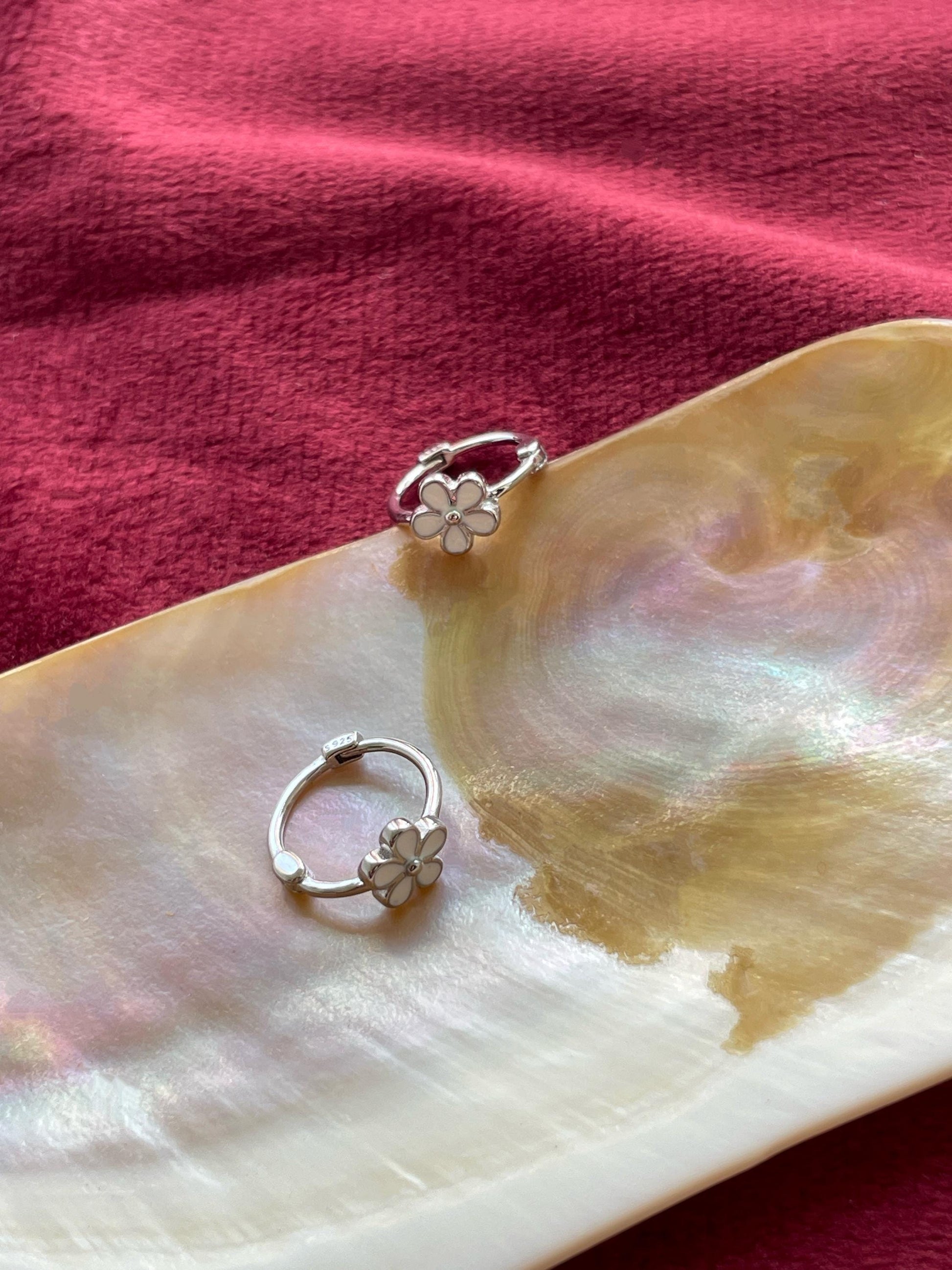 Cute White Flower Hoops, Dainty Floral Huggie Earrings, Lovely Five-Petaled Flowers Earrings Jewelry, Gold Plated Sterling Silver Jewellery