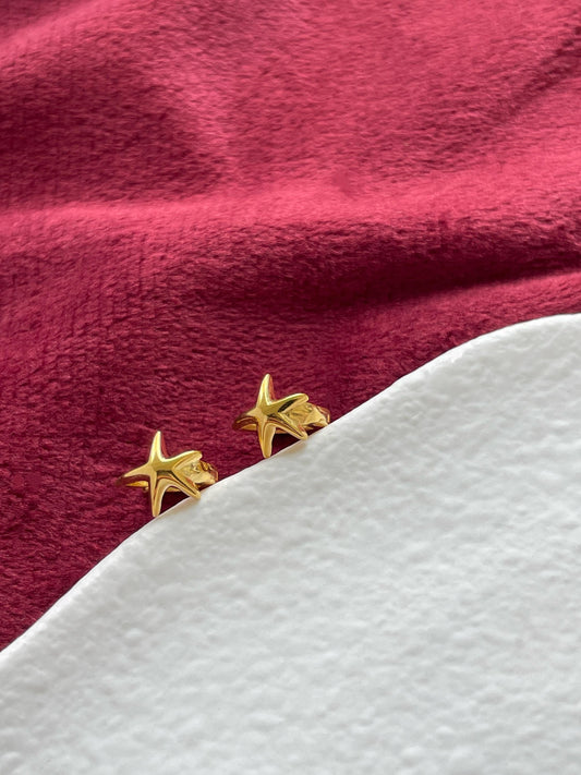 Mini Five Pointed Star Hoop Earrings, Small Pentagram Huggie, Simple Basic Everyday North Star Hoop Jewelry, Gold Plated Silver Jewellery