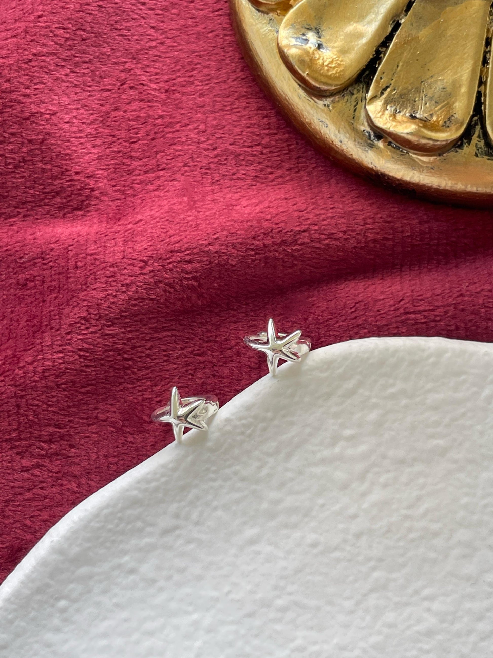 Mini Five Pointed Star Hoop Earrings, Small Pentagram Huggie, Simple Basic Everyday North Star Hoop Jewelry, Gold Plated Silver Jewellery