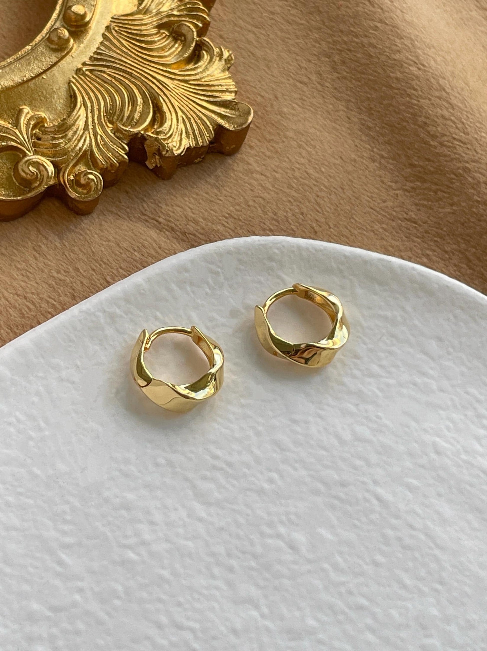 Basic Twist Hoops, Thick Spiral Earrings, Chunky Twisted Huggie Jewelry, Daily Everyday Hoop, 18K Gold Plated 925 Sterling Silver Jewellery