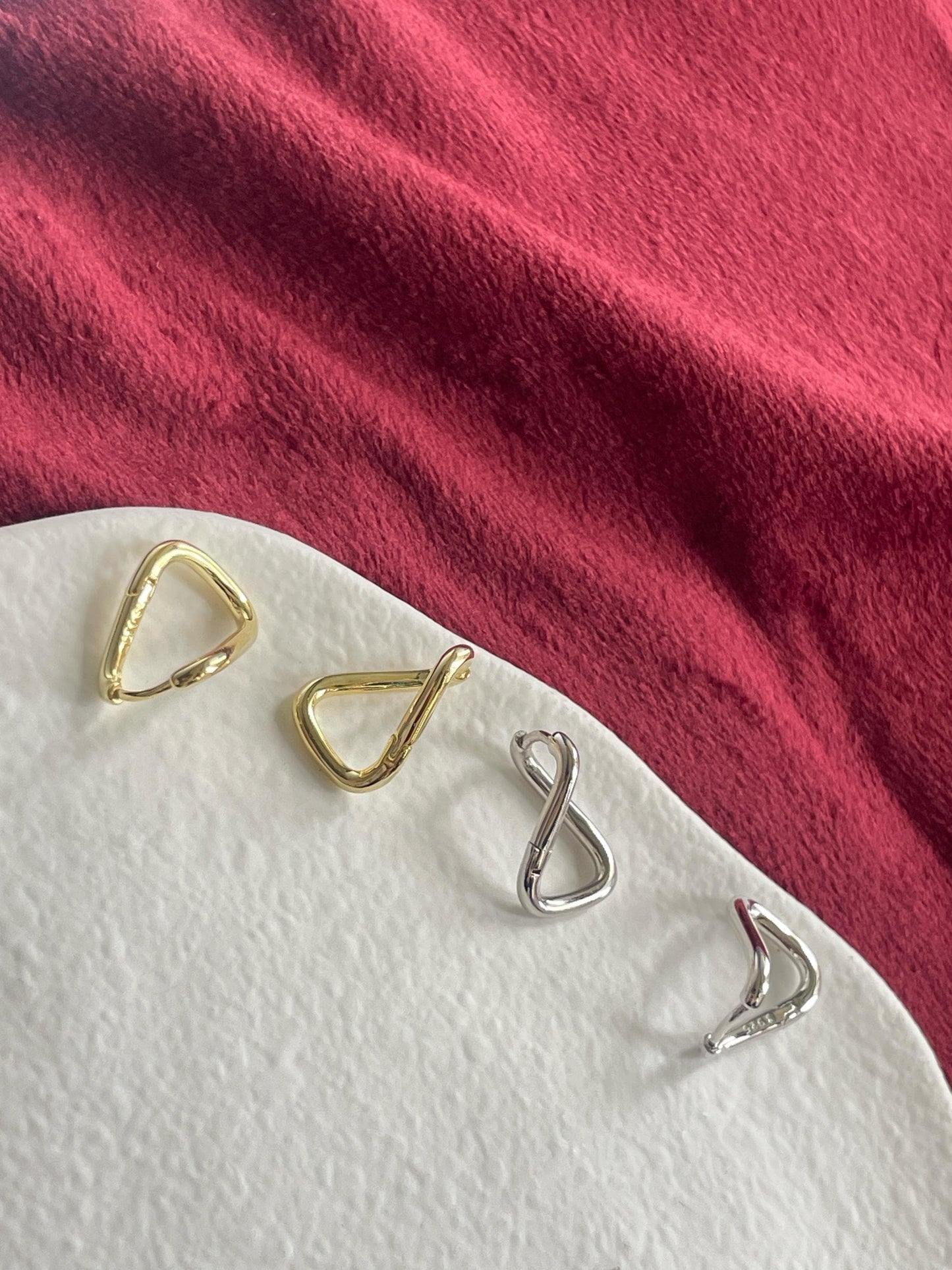 Irregular Twisted Hoops, Minimalist Geometric Earrings, Wavy Twist Huggie Jewelry, Basic Daily Everyday Hoop, Gold Plated Silver Jewellery