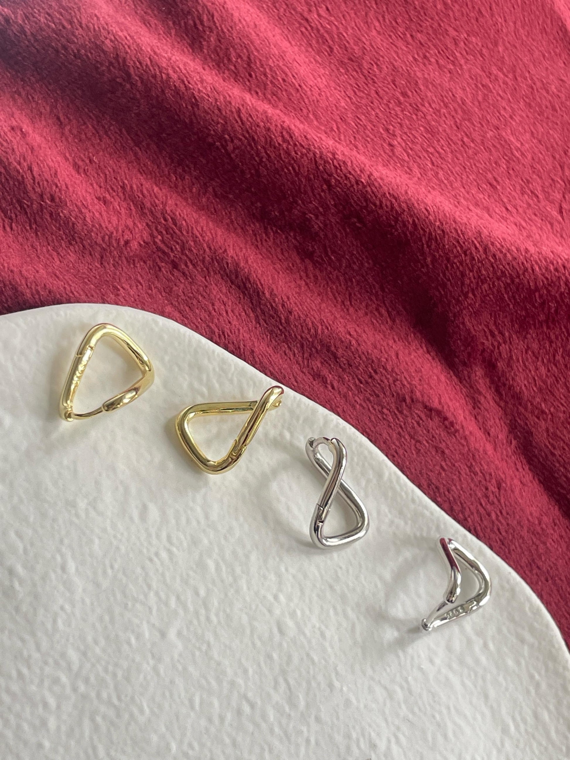 Irregular Twisted Hoops, Minimalist Geometric Earrings, Wavy Twist Huggie Jewelry, Basic Daily Everyday Hoop, Gold Plated Silver Jewellery