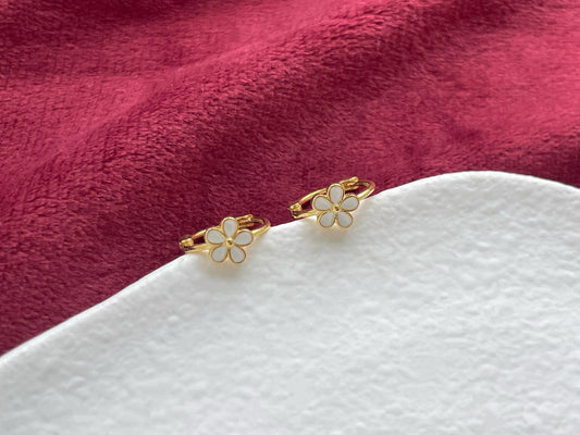Cute White Flower Hoops, Dainty Floral Huggie Earrings, Lovely Five-Petaled Flowers Earrings Jewelry, Gold Plated Sterling Silver Jewellery
