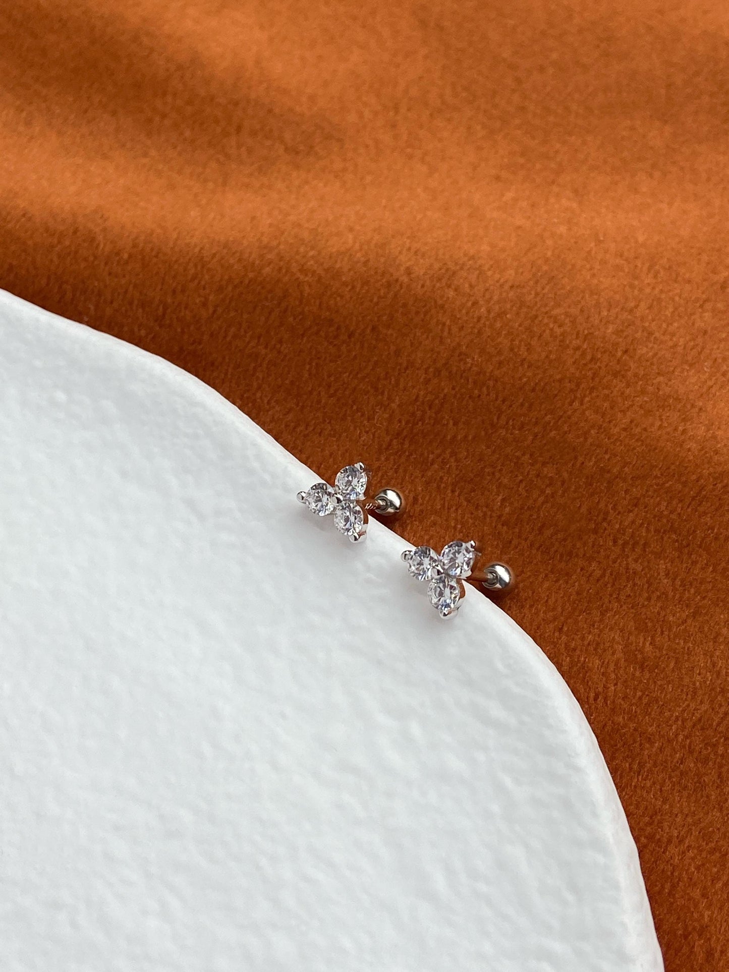 Mini Clover Stud Earrings, Three Petal Flower Piercing Screwback Earrings, Cute Small Floral Studs Jewelry, Sterling Silver Zircon Jewellery