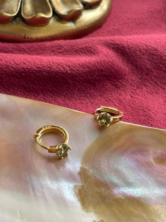 Retro Green Stone Huggie, Dainty Vintage Emerald Hoop Earrings, Green Zircon Hoops Jewelry, 18K Gold Plated 925 Sterling Silver Jewellery