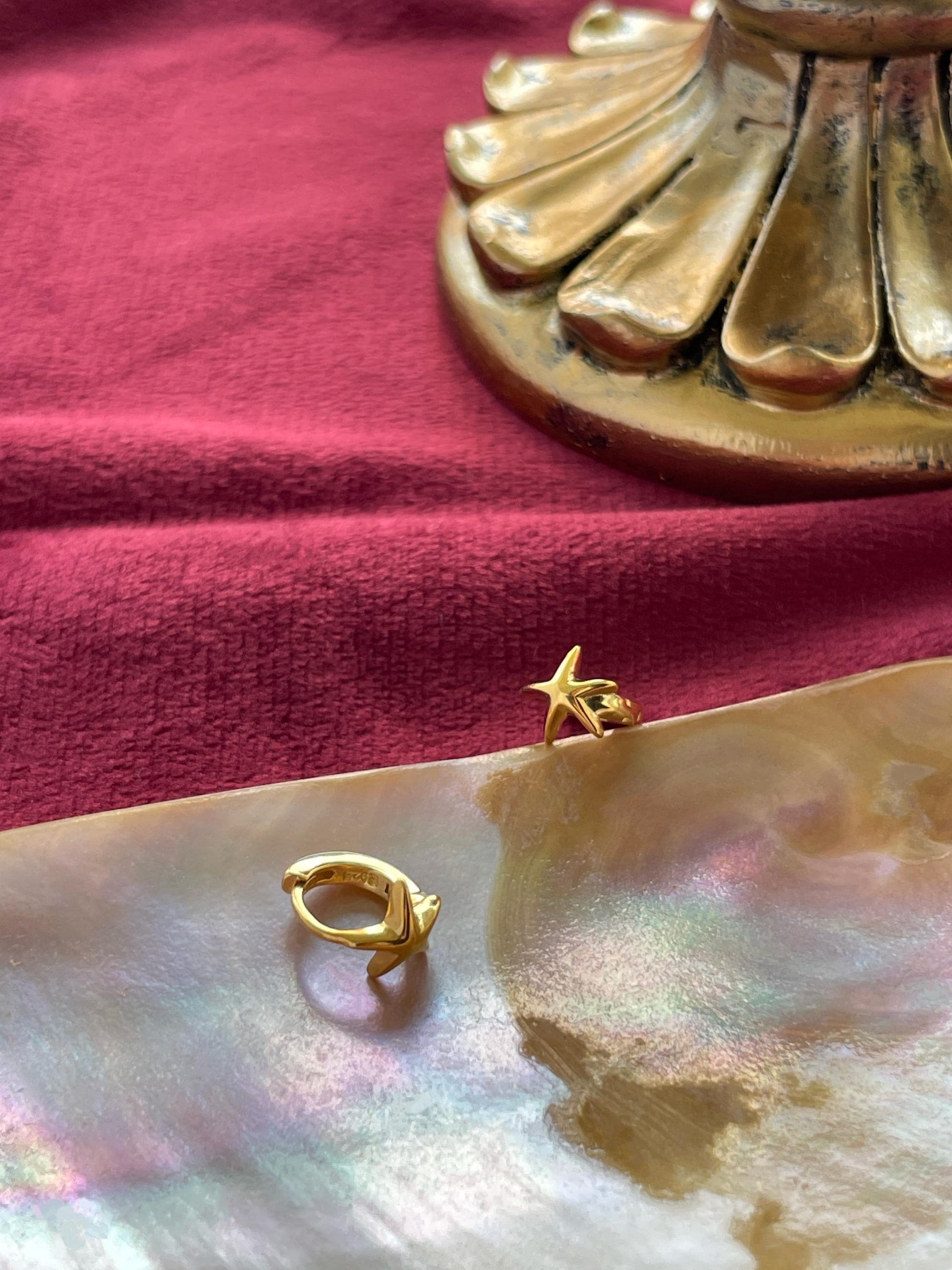 Mini Five Pointed Star Hoop Earrings, Small Pentagram Huggie, Simple Basic Everyday North Star Hoop Jewelry, Gold Plated Silver Jewellery