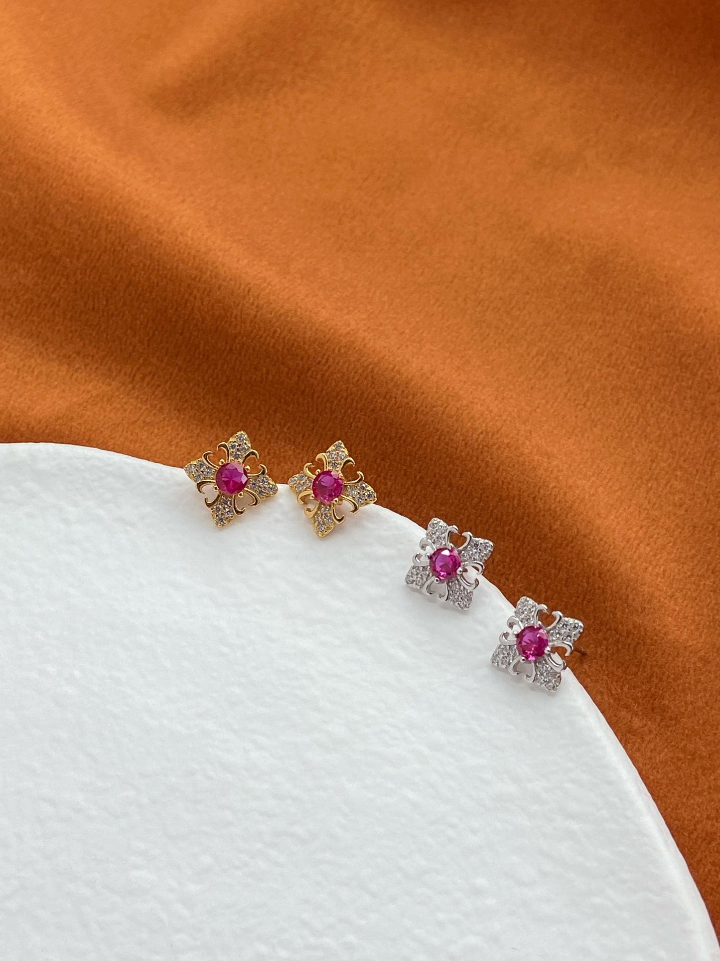 Dainty Ruby Stud Earrings, Elegant Vintage Red Stone Stud Earrings Jewelry, Retro Luxury Court Style Floral Studs, Red Gemstone Jewellery