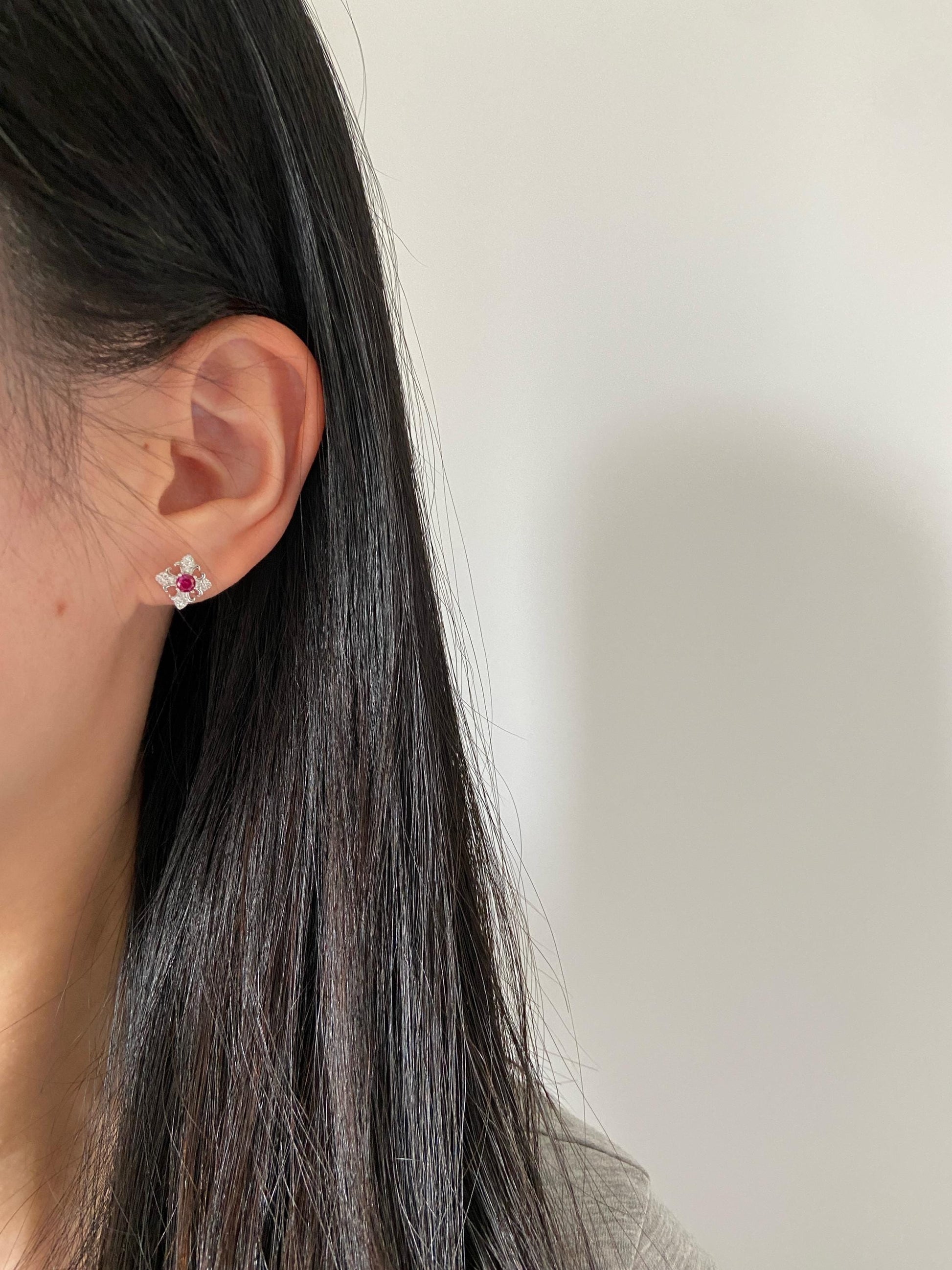 Dainty Ruby Stud Earrings, Elegant Vintage Red Stone Stud Earrings Jewelry, Retro Luxury Court Style Floral Studs, Red Gemstone Jewellery