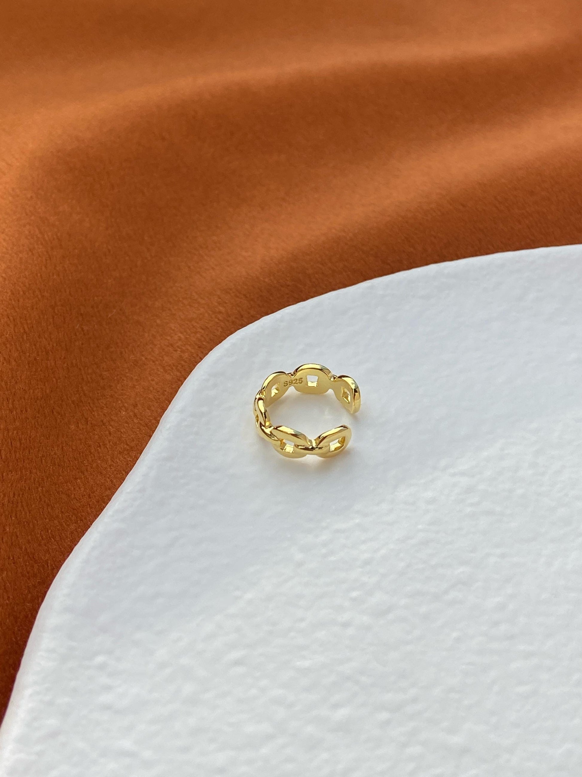 Simple Chain Ear Cuff, Minimalist Non-Piercing Earring, Gold Plated Sterling Silver Basic Ear Cuff, Dainty Everyday Helix Cuff Jewellery